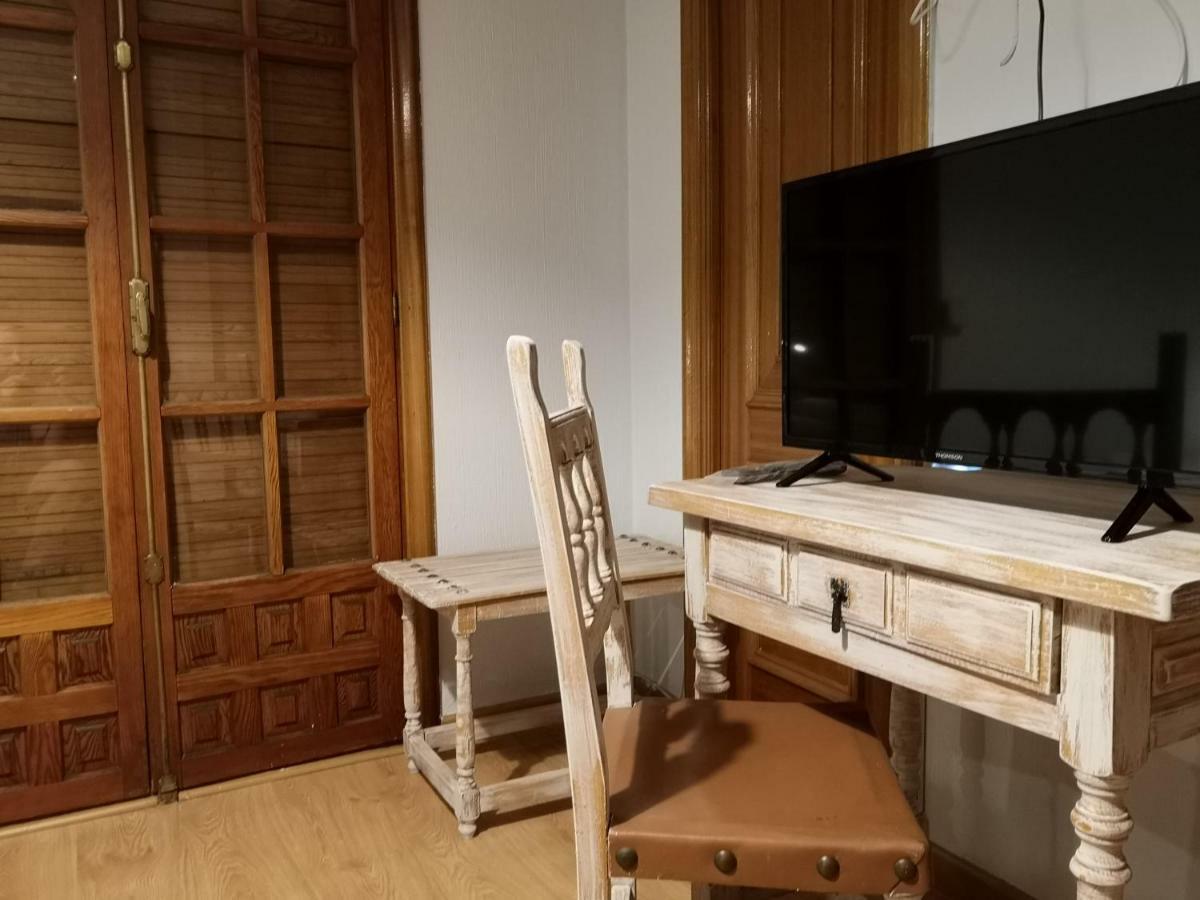 Hostal Becerril ベセリル・デ・ラ・シエラ エクステリア 写真
